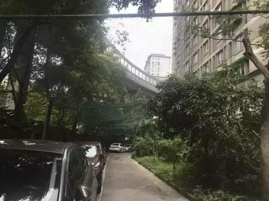 ���췻����������߿����������